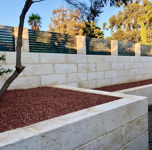 Retaining wall
